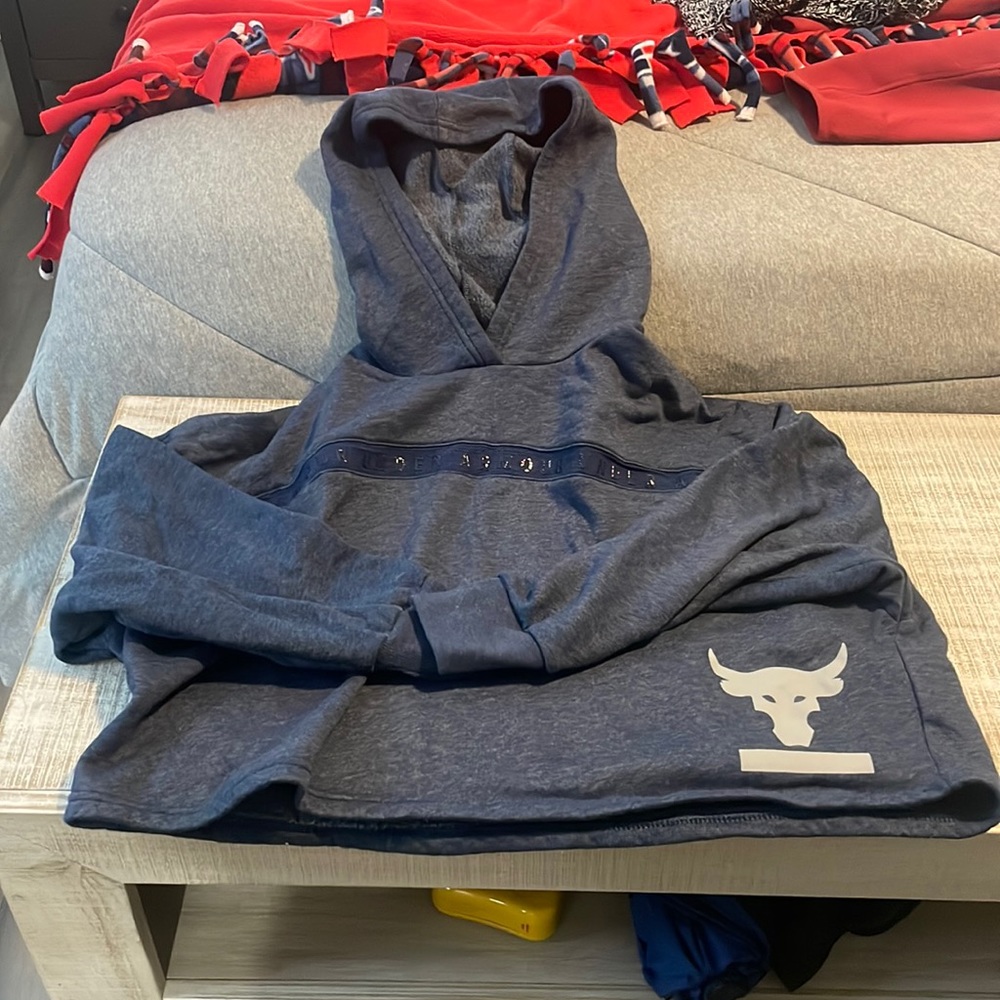 Under armour the rock collection cropped hoodie